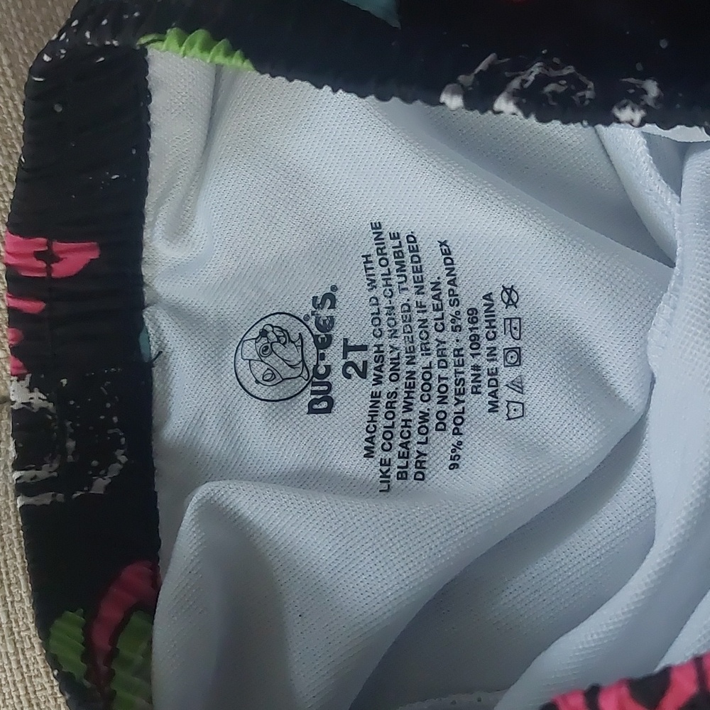 Lot of swim trunks - Picture 9 of 9